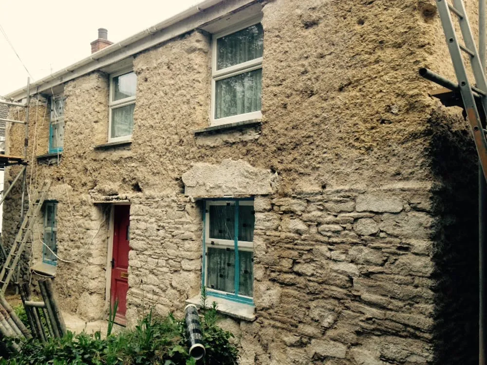 Cob Wall – Lime Layering System